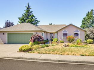 3462 Viewpoint Dr, Medford, OR 97504