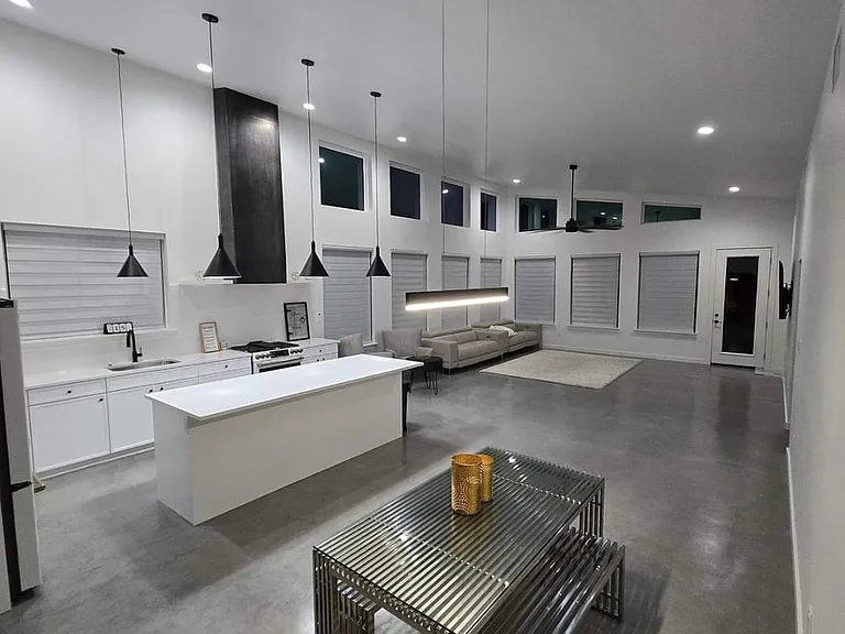 245 Lake House Dr — Photo 5