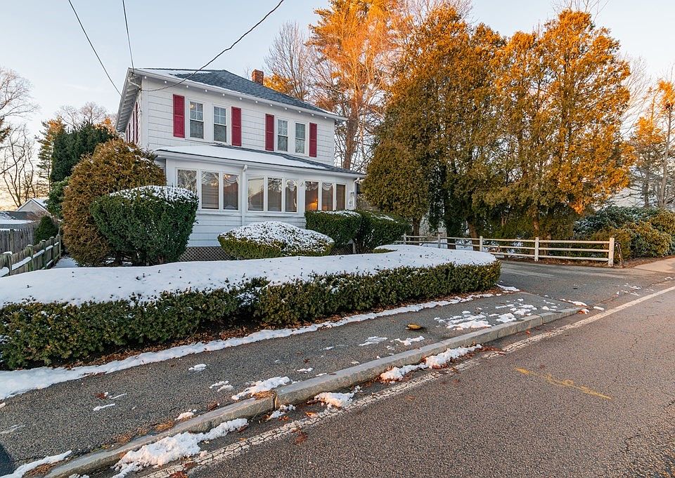 47 Academy Ave, Weymouth, MA 02189 Zillow