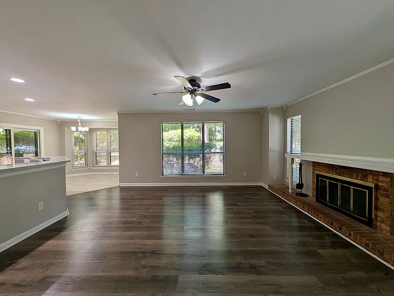 311 New Kent Pl — Photo 4