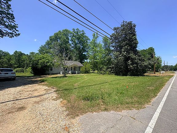 3rd image of 1417 Old Highway 35 N