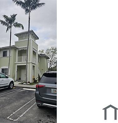 2nd image of 2711 NE 4th St Unit 204