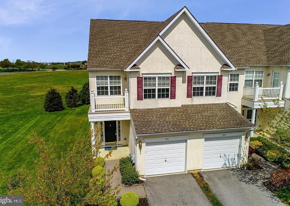 1st image of 375 Wilmore Dr