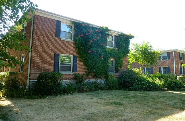 2nd image of 3480 N Dousman St