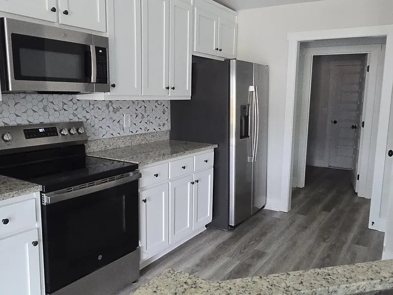 209 Lake Meadows Dr — Photo 8