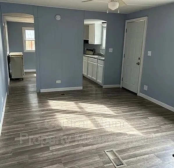 16 Austin Dr — Photo 4