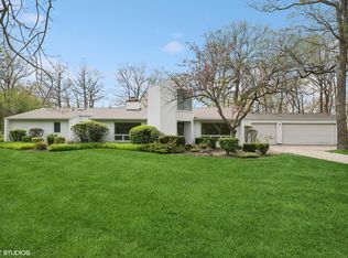 1000 Blackhawk Ln, Riverwoods, IL 60015