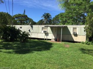 19520 Spicewood Ln, Fort Myers, FL 33908