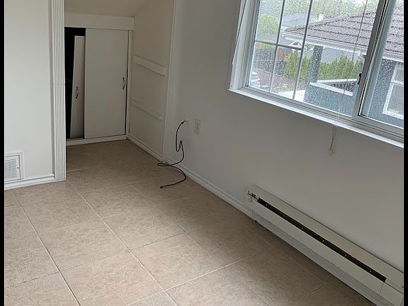 2nd image of 3955 Pandora St #6