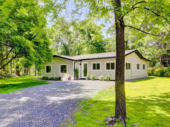 12 Maryland Court, Stone Ridge, NY 12484