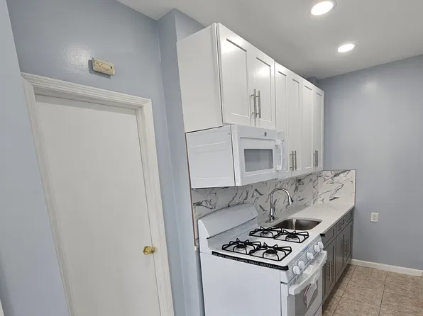 530 28th St #4, Union City, NJ 07087