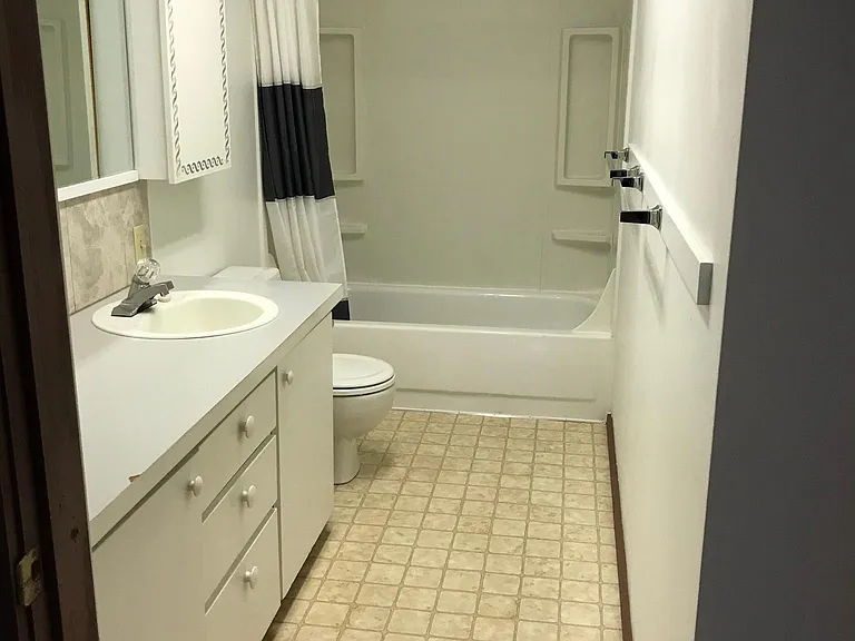 601 S Anderson St — Photo 10