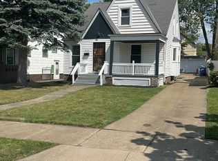 2195 Bunts Rd, Lakewood, OH 44107