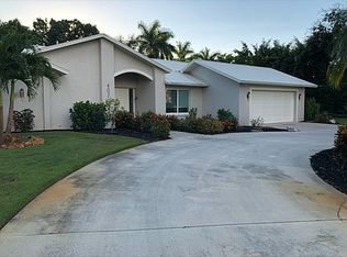 4071 Belair Ln, Naples, FL 34103