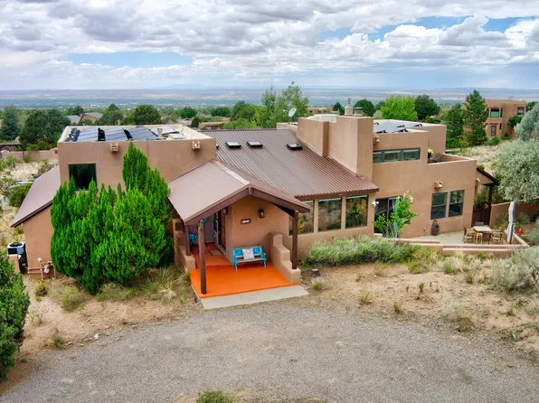 532 Roadrunner Ln NE, Albuquerque, NM 87122