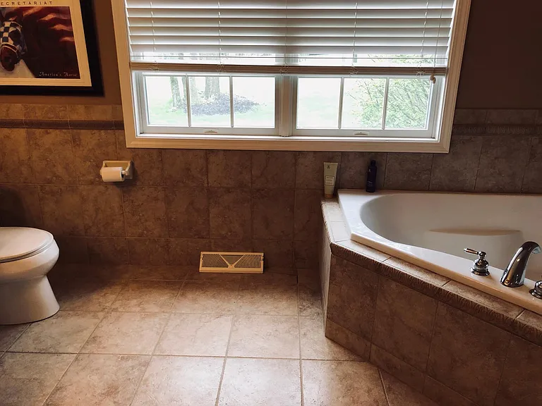 1st Floor Master Full Bath