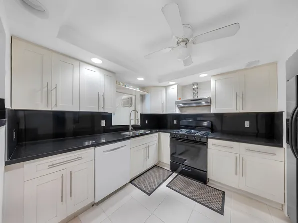 2326 Harding Street, Hollywood, FL 33020