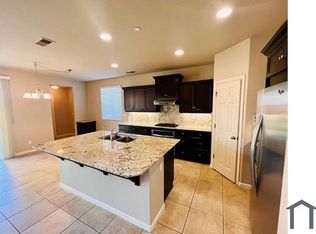 4193 Chessa Ln, Clovis, CA 93619