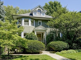 206 S Grove Ave, Oak Park, IL 60302