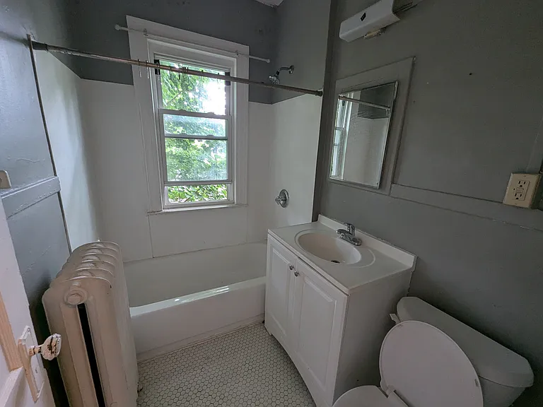 121 Zion St #3 — Photo 2