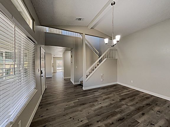 5th image of 634 Coriander Way