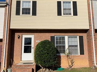 208 Overlook Ct, Fredericksburg, VA 22405