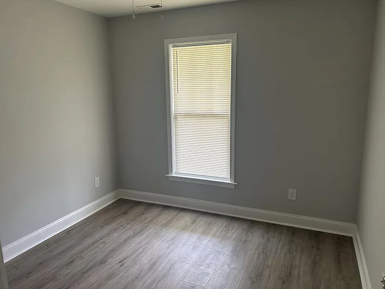 3713 Breckridge Cir — Photo 5