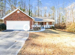 340 Sharon Dr, Fayetteville, GA 30214