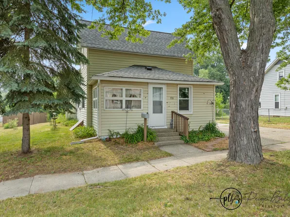 721 James St, Belding, MI 48809