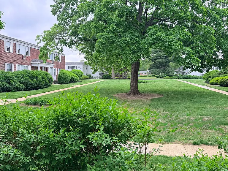 Two Rivers at Matawan — Photo 11