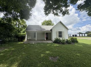 1423 Sulphur Springs Rd, Murfreesboro, TN 37129