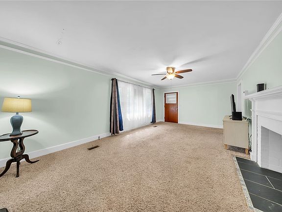 3rd image of 107 Burton Rd