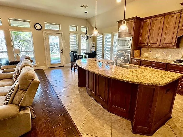 18614 Town Bluff Dr — Photo 15