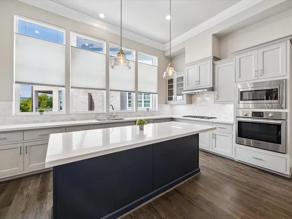6068 Kansas St, Houston, TX 77007