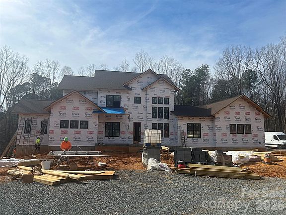2nd image of 9215 Island Point Rd