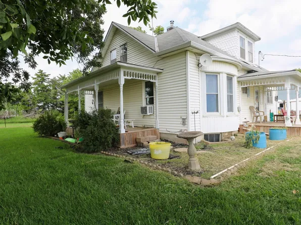 2082 Road K, Emporia, KS 66801