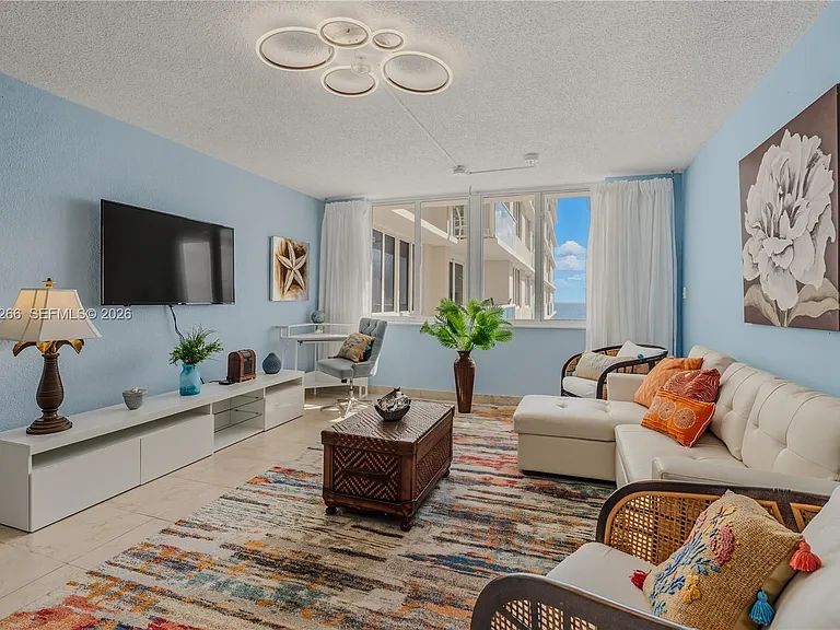 19201 Collins Ave #349 — Photo 8