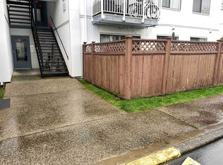 7180 Lindsay Rd #110, Richmond, BC V7C 3M6