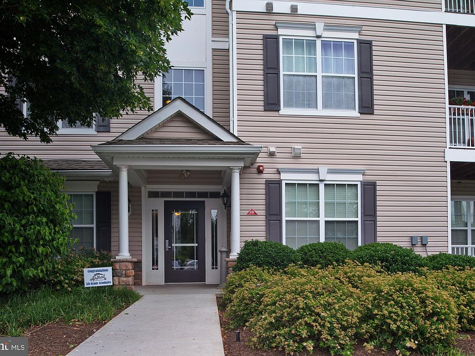 1st image of 217 Timberlake Dr