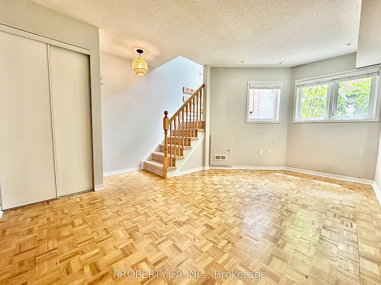 40 Merchant Ln #116 — Photo 7