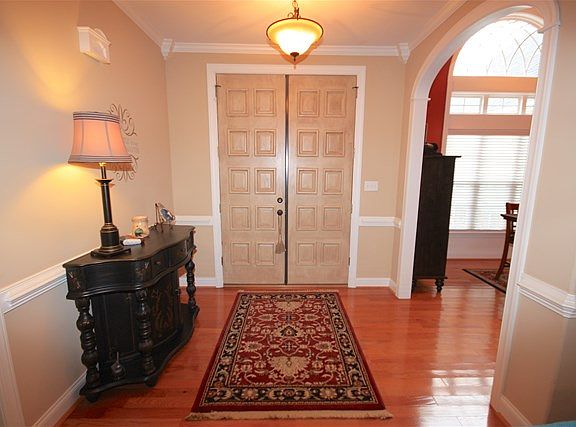 4th image of 113 Oak Summit Dr