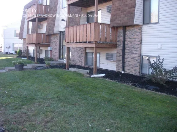 132 Fox Hill Ln APT J, Elyria, OH 44035