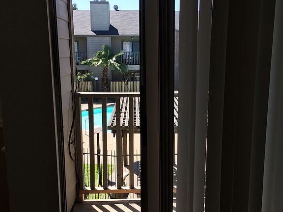 3rd image of 16111 Aspenglenn Dr APT 202