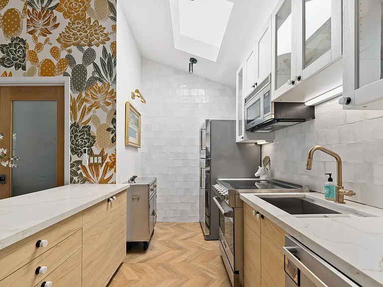 4070 Rosabell St #1 — Photo 22