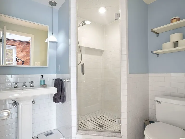 8 Newcomb St #5 — Photo 18