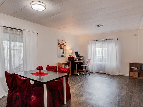 4th image of 215 Santa Serra St