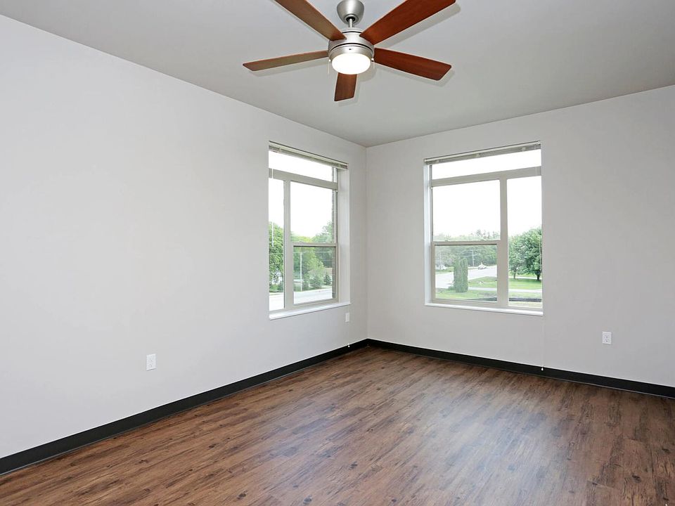 1st image of 3321 Peridot Ave Unit 220