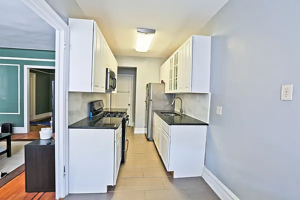 Rented by Century Homes Realty Group LLC | media 8