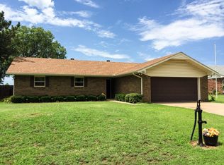 1405 N Maple St, Seiling, OK 73663