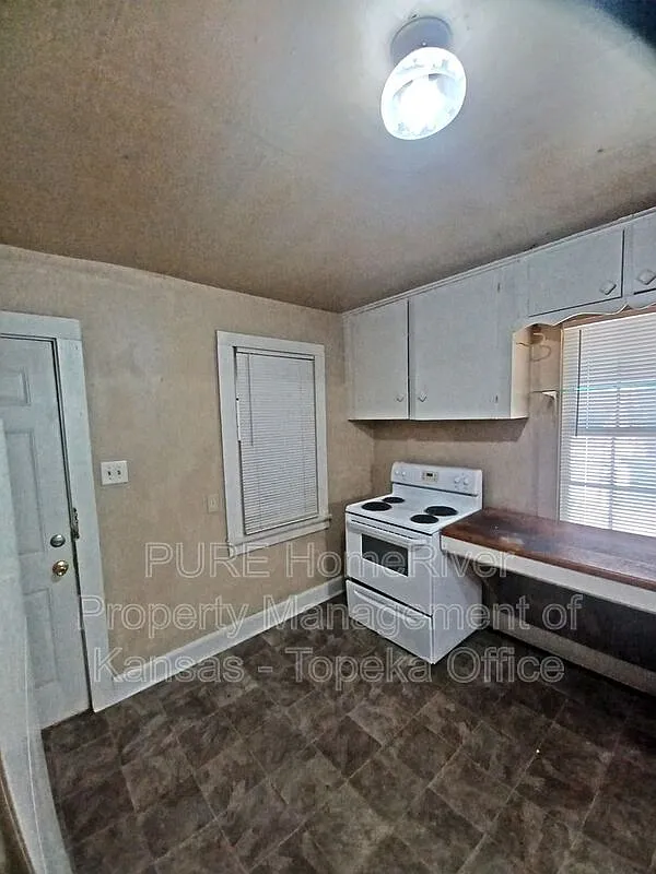 2 bed, 1.0 bath, 676 sqft, $875 — Photo 4